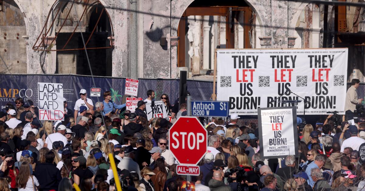On fire anniversary, Palisades and Altadena residents mourn and protest