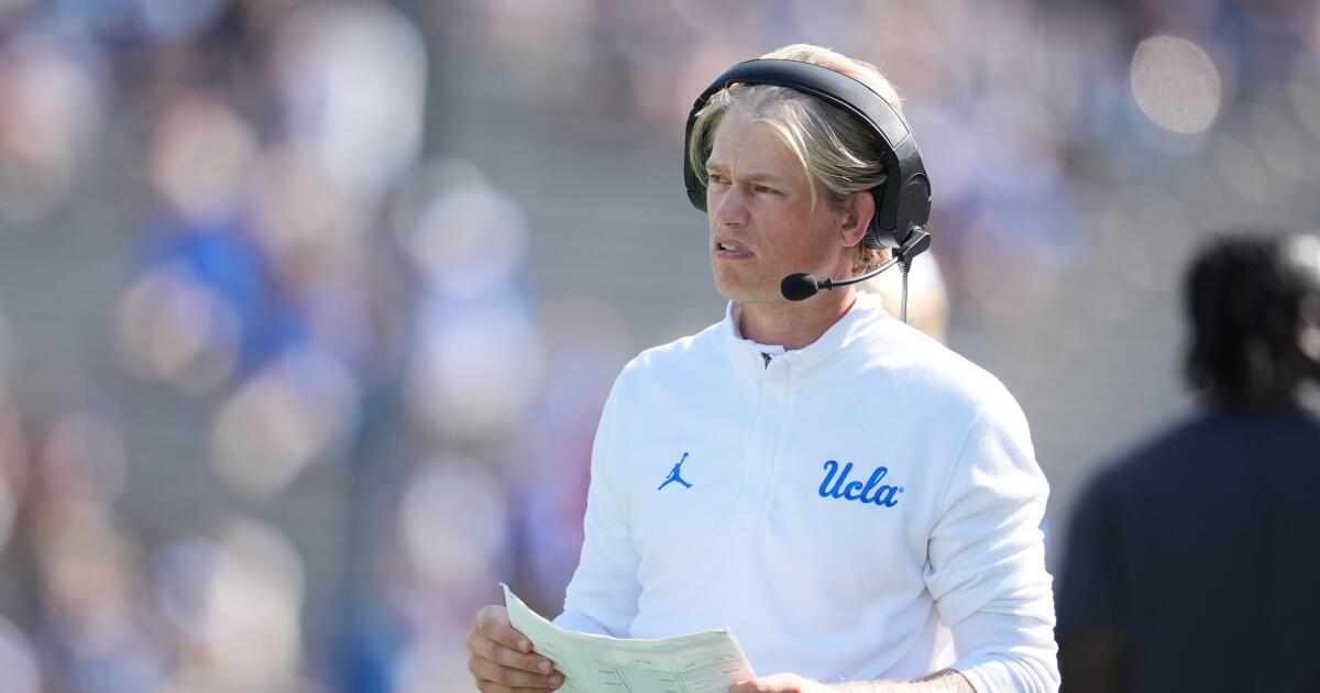Jerry Neuheisel leaving UCLA to become QBs coach at Northwestern