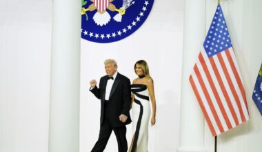 Melania Trump's doppelganger appears at L.A. matinee of documentary