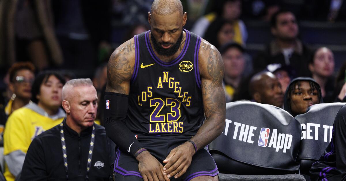 LeBron James to miss Lakers' game tonight at San Antonio