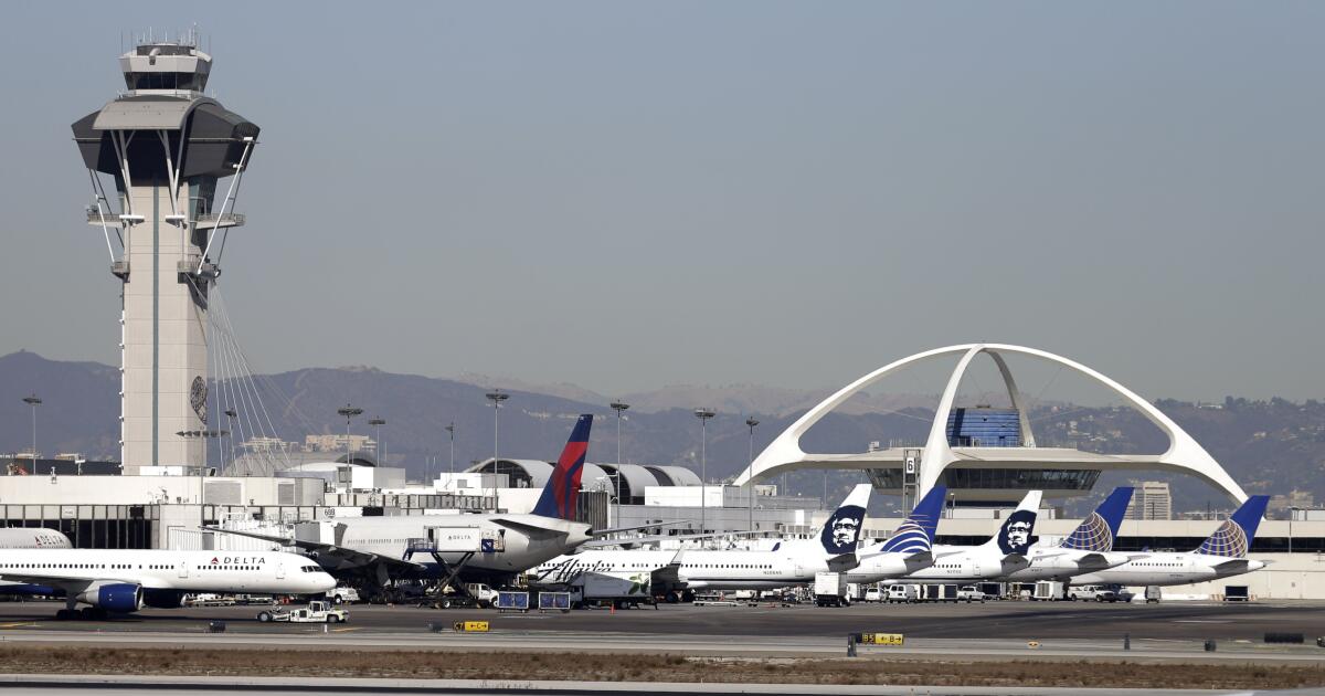 'Doomsday Plane' appearance at LAX sparks online worry