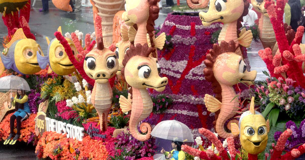 Real big fish: Rose Parade float sets Guinness World Record