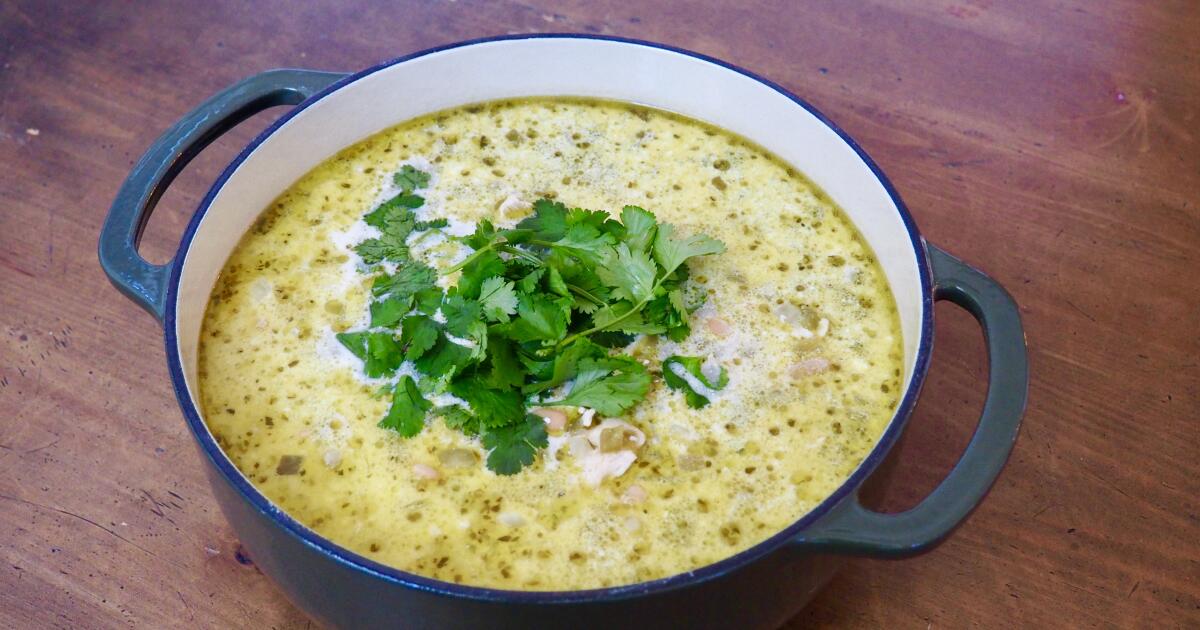 A quick and easy white chicken chili recipe