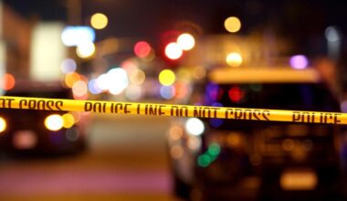 Gunman dies after being shot by off-duty ICE agent; LAPD investigating