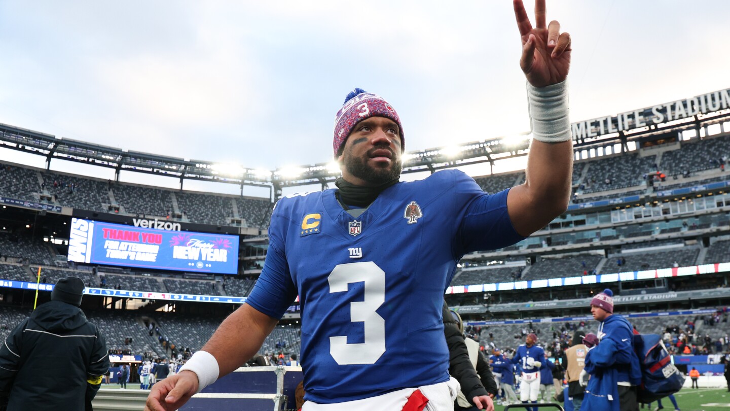 Russell Wilson reveals he had undisclosed hamstring tear before Week 2 at Dallas