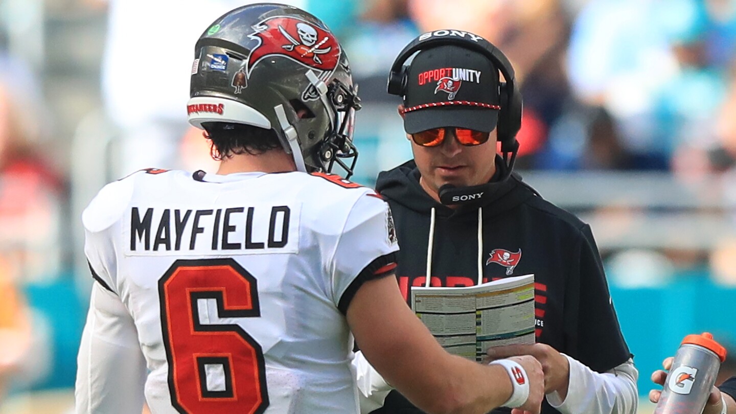Buccaneers fire offensive coordinator Josh Grizzard, QB coach Thad Lewis