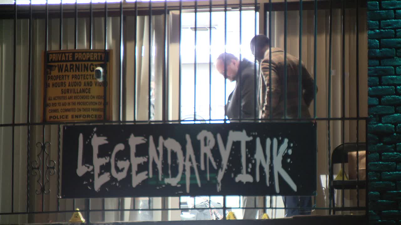 1 killed outside of tattoo shop in Cedar Crest area of Dallas