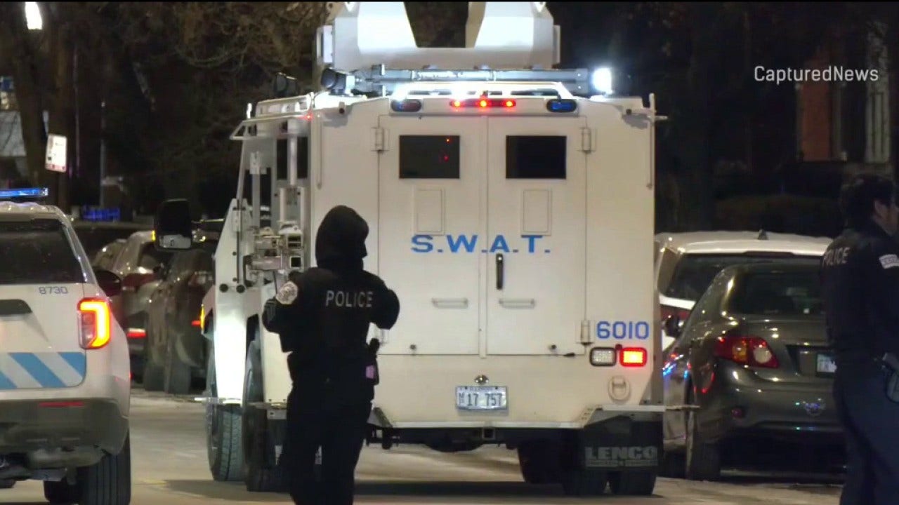 SWAT situation reported on Chicago's West Side; 1 in custody