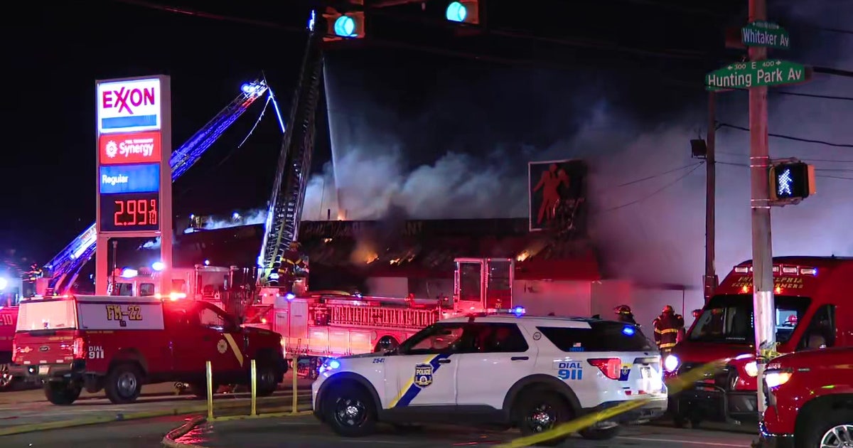 Fire rips through North Philadelphia restaurant early Friday morning