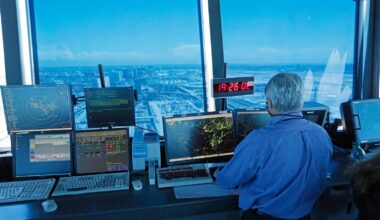 FAA picks firms to replace 612 outdated radar systems air traffic controllers rely on