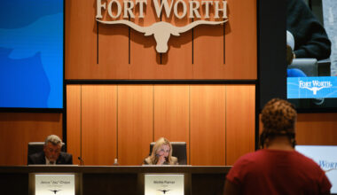 Liquor stores, smoke shops face zoning changes in Fort Worth neighborhoods