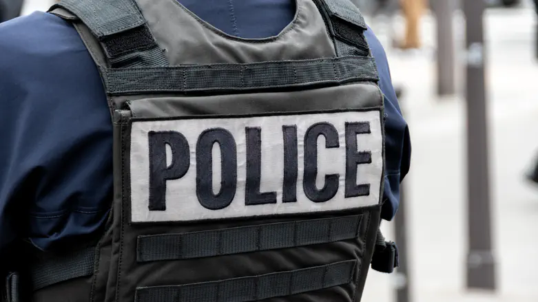 France seeks to investigate two Israeli right-wing activists