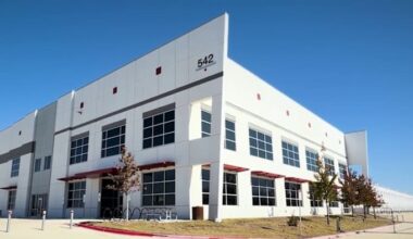 Neighbors concerned about ICE potentially buying East Side warehouse