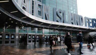 NYC sent a warming bus to a hub for homelessness. Those who needed it had no idea.