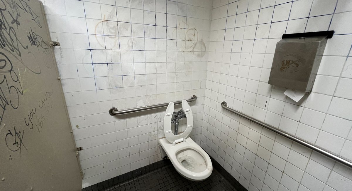 Most NYC subway bathrooms lack basic amenities like toilet seats and soap, audit finds