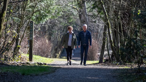 Metro Vancouver pauses plan to change leash-optional areas at Pacific Spirit Regional Park
