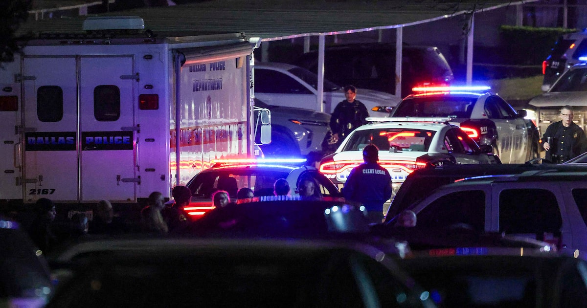 Two hurt during shootout with Dallas police in Redbird-area apartment, officials say