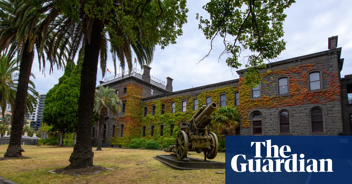 ADF veterans warn selloff of 60 historic defence properties will take a decade and cost billions | Australian military