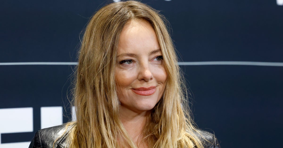 Bijou Phillips Seeks Help Finding A Kidney, Awaits Transplant