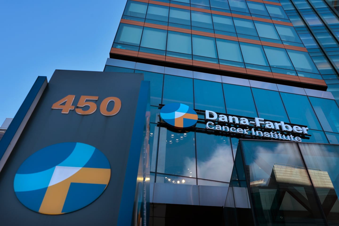 Dana-Farber, MGB announce major gifts for competing cancer visions
