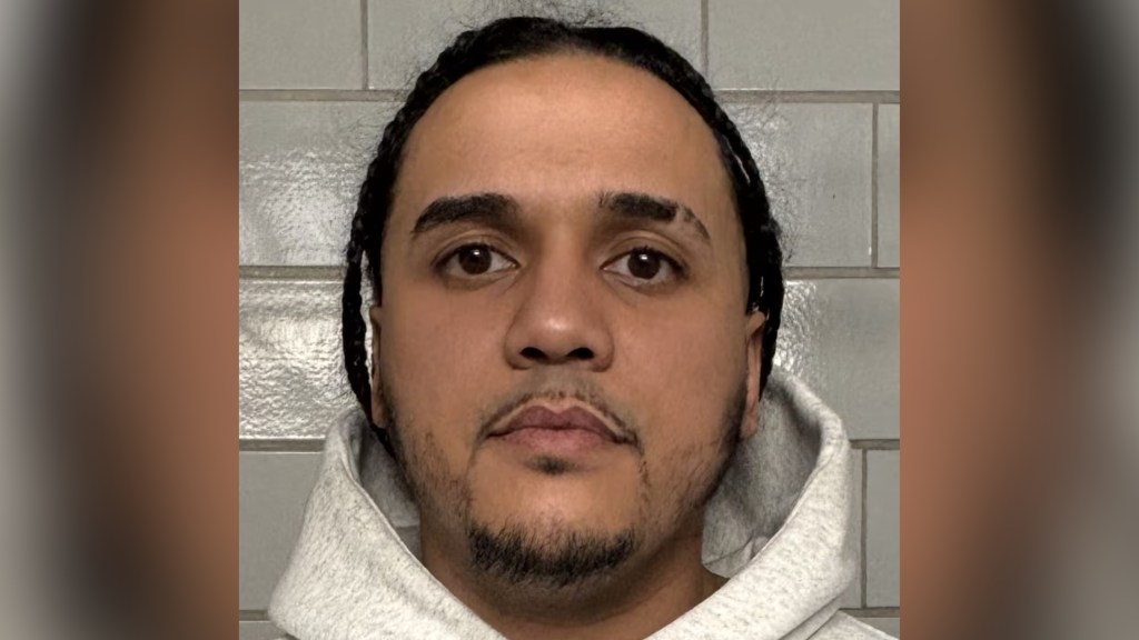 NYC man arrested for driving NJ murder suspect to Mexican border