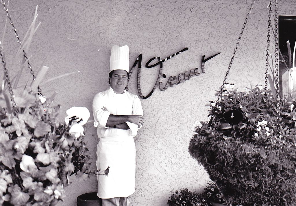 Legendary Phoenix restaurant marks 40 years of serving the Valley