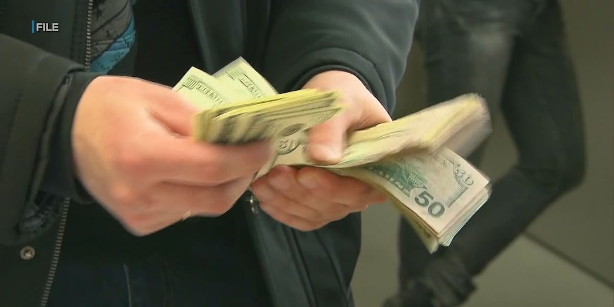 High costs, weak growth driving Hawaii residents away, report says