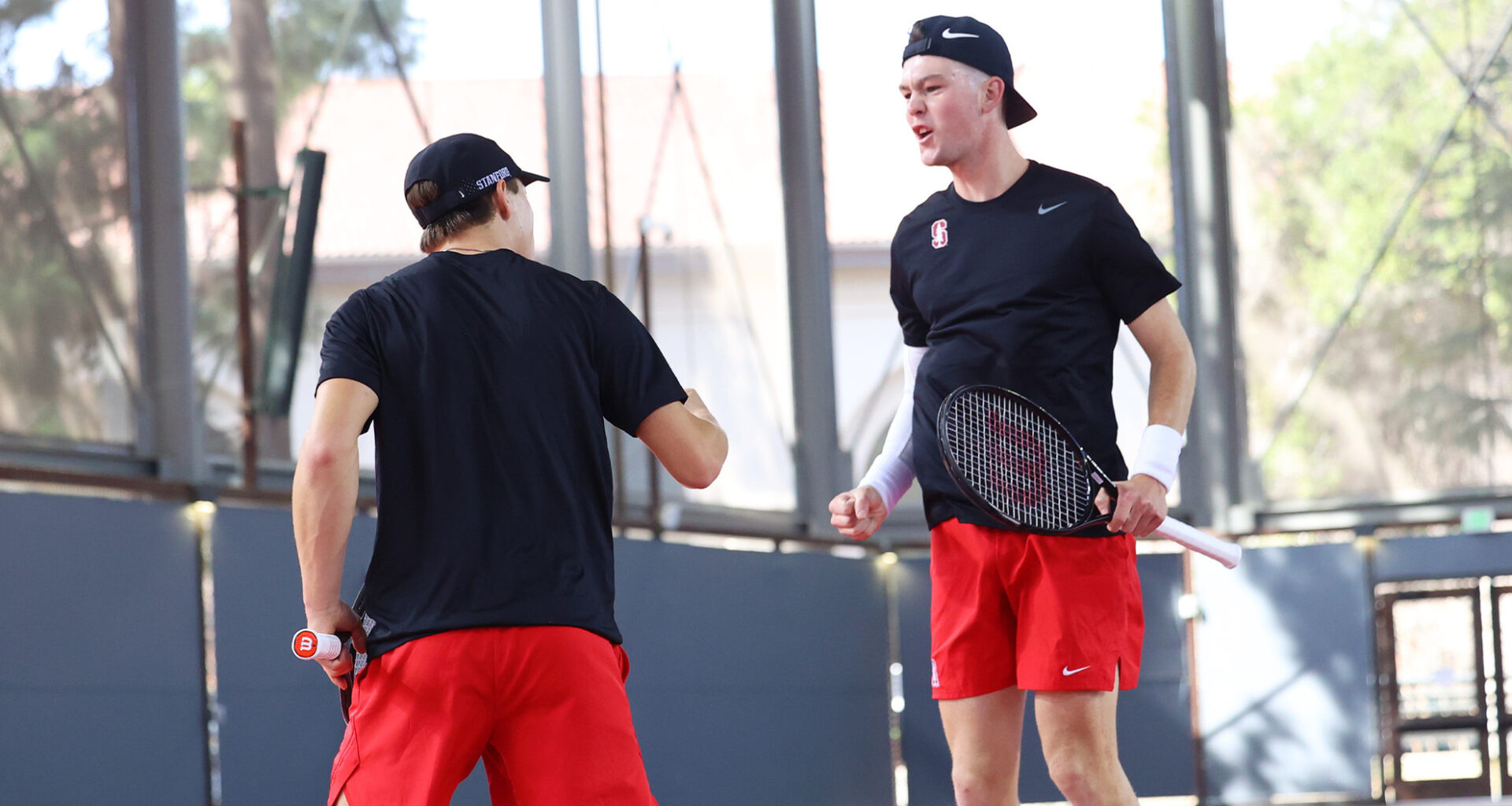 coca-cola-logo-CibyXTuW