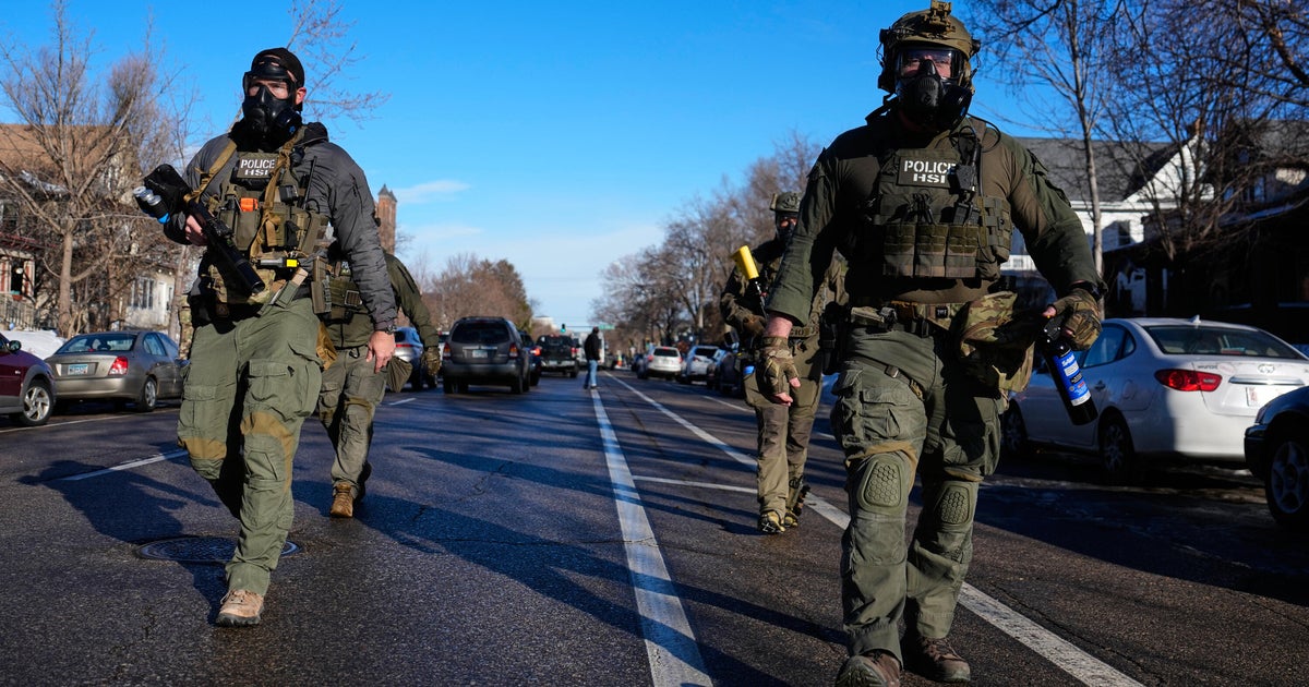 New ICE memo gives deportation officers more leeway to conduct warrantless arrests