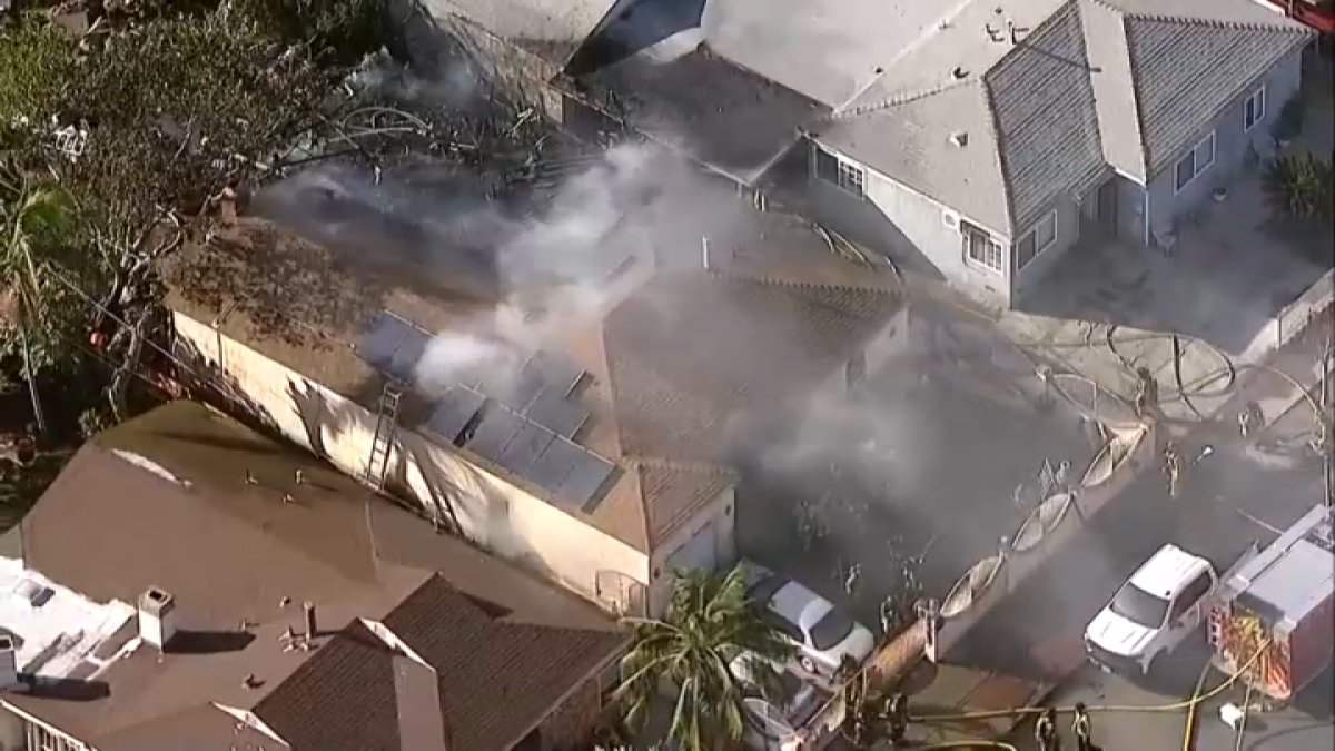 Crews battle house fire in Chula Vista – NBC 7 San Diego