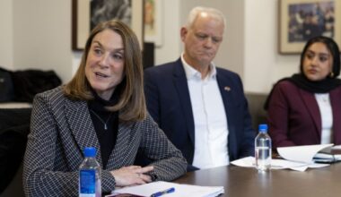 Millions raised in fights for 5 open Illinois congressional seats