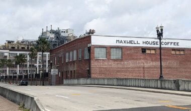 Kraft Heinz demolishes 100-year-old building, part of its Downtown Jacksonville facility