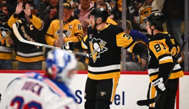 Mantha, Acciari each scores twice, Penguins hold off Rangers