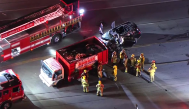 2 hospitalized after crash involving box truck in San Fernando Valley