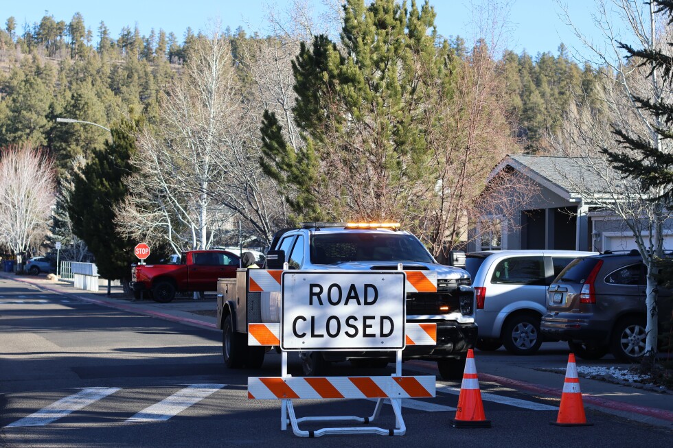 Arizona Department of Public Safety helicopter crashes, killing pilot and trooper