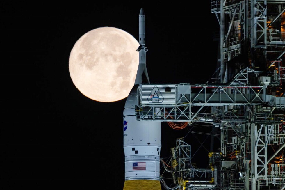 How strong was the moon's magnetic field? Old Apollo rocks shed new light