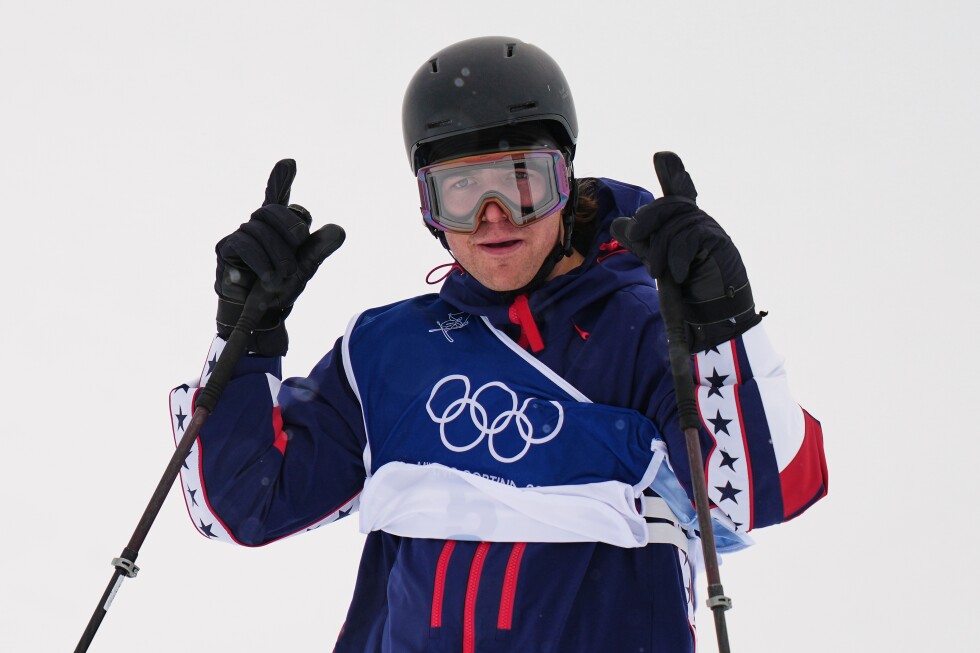Hunter Hess flashes an 'L' sign, says he stands by his statement, loves the USA