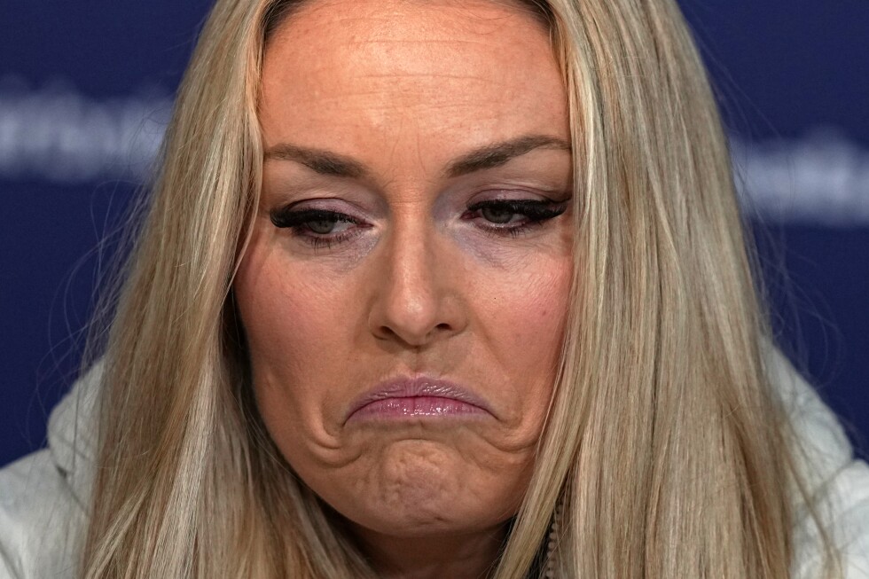 Vonn 'confident' she can race at Olympics with ruptured ACL in left knee
