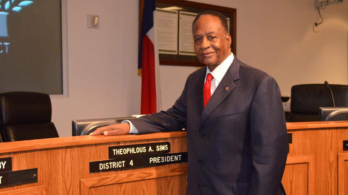 Fort Worth mourns longtime school board member T.A. Sims