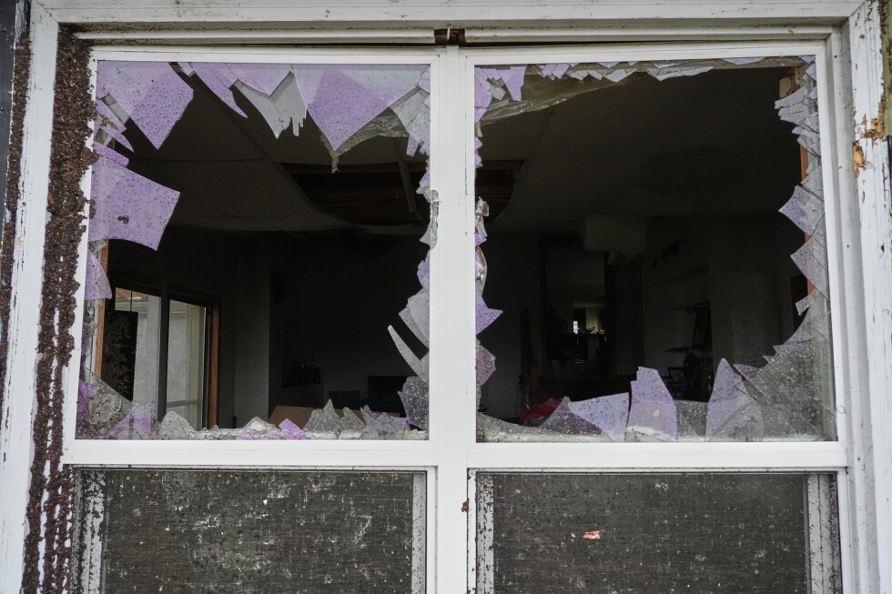 2 killed as tornadoes smash into northwestern Indiana and Kankakee, Illinois