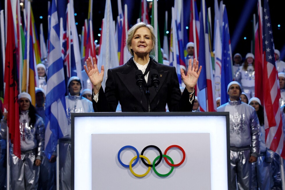 Transgender women athletes banned from Olympics women's events by IOC