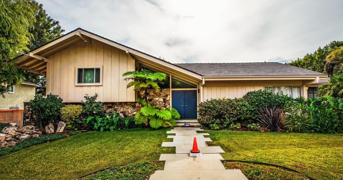 L.A. City Council declares the 'Brady Bunch' house a historic landmark