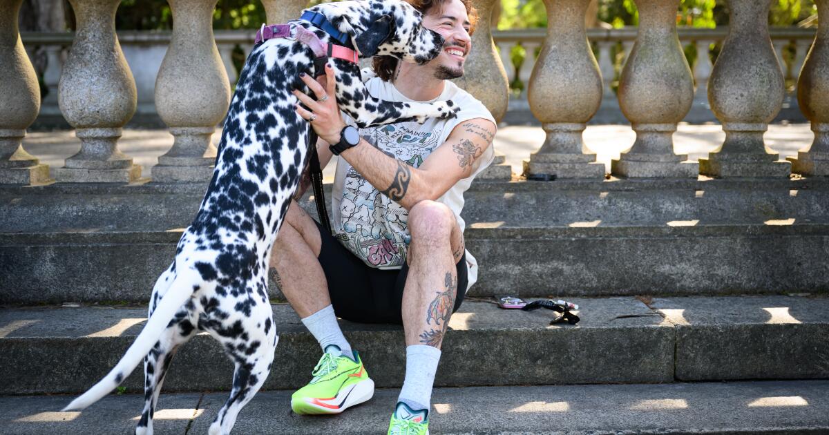 L.A. Marathon 2026: Nonbinary champion Cal Calamia returns to the fight for inclusion 