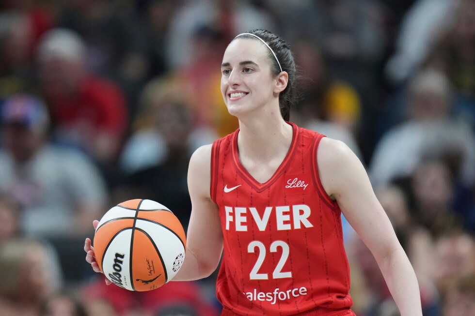 Clark returns to practice as Indiana Fever open training camp
