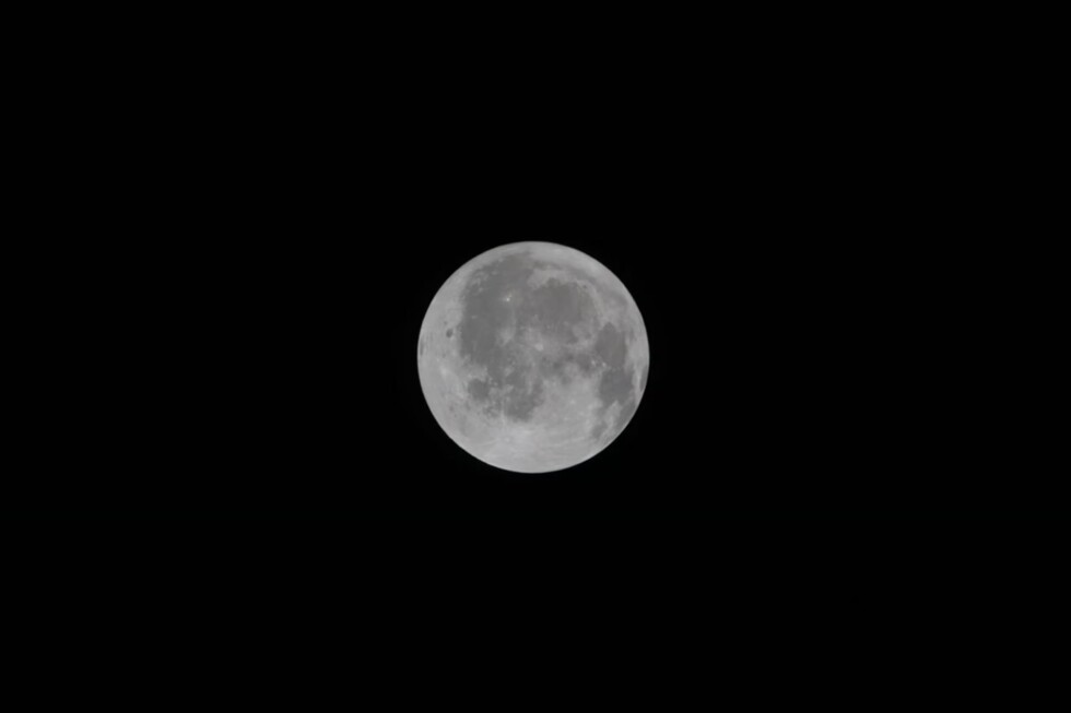 What to know about Artemis II's record-breaking moon flyby