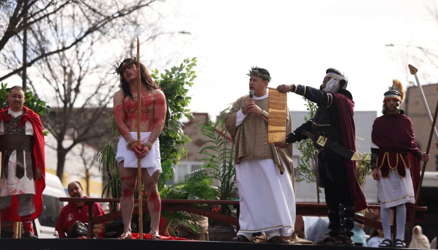 Devotees commemorate 49th annual 'Via Crucis' in Pilsen