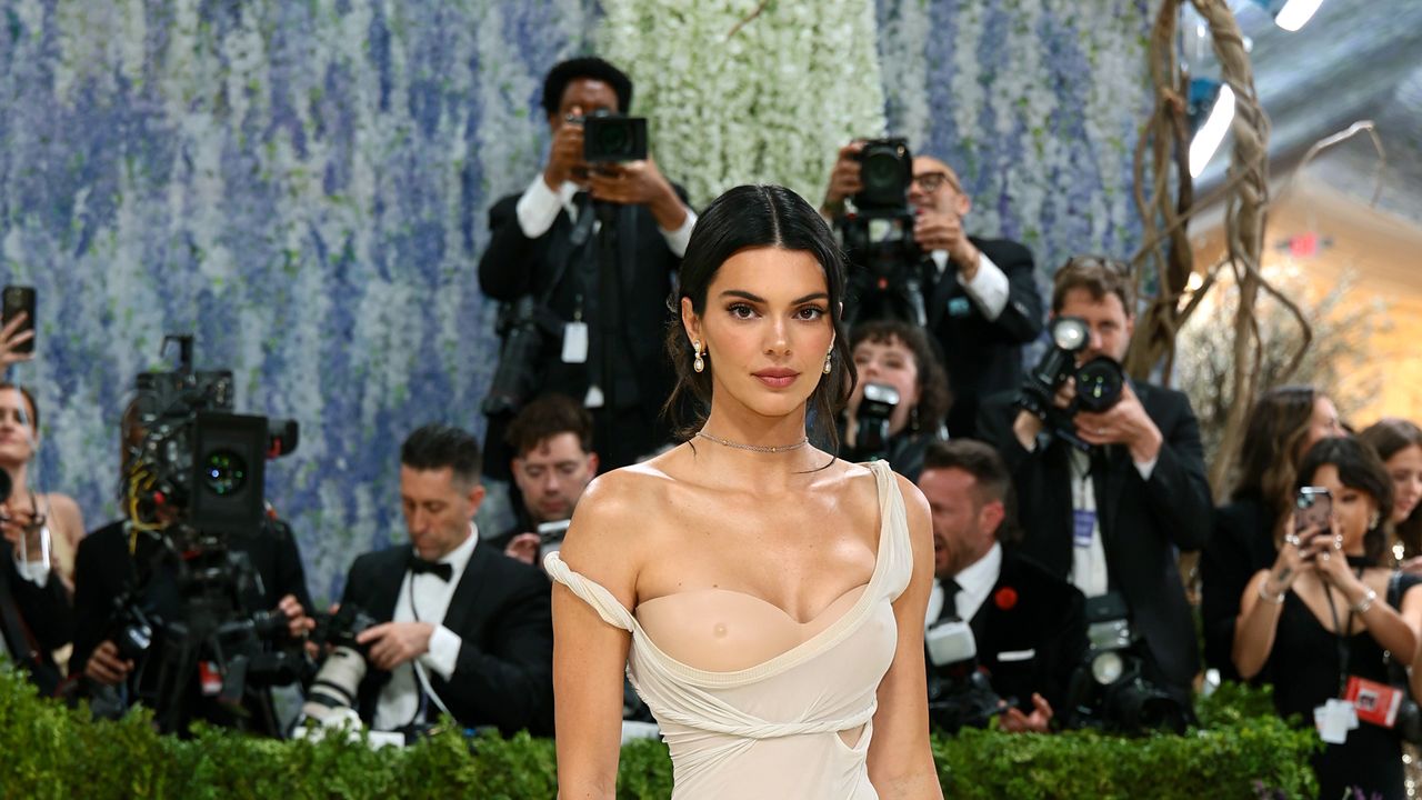 Kendall Jenner Just Declared (Winged) Victory on the 2026 Met Gala Carpet