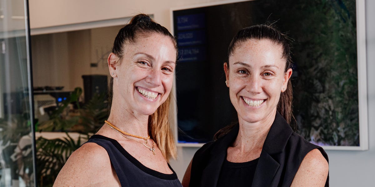 3 Tips to Burn Fat and Boost Energy From Twins Who've Done Triathlons