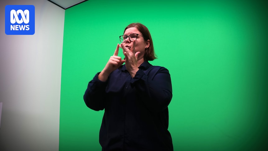 Australia's only daily Auslan news service by Deaf journalists to end