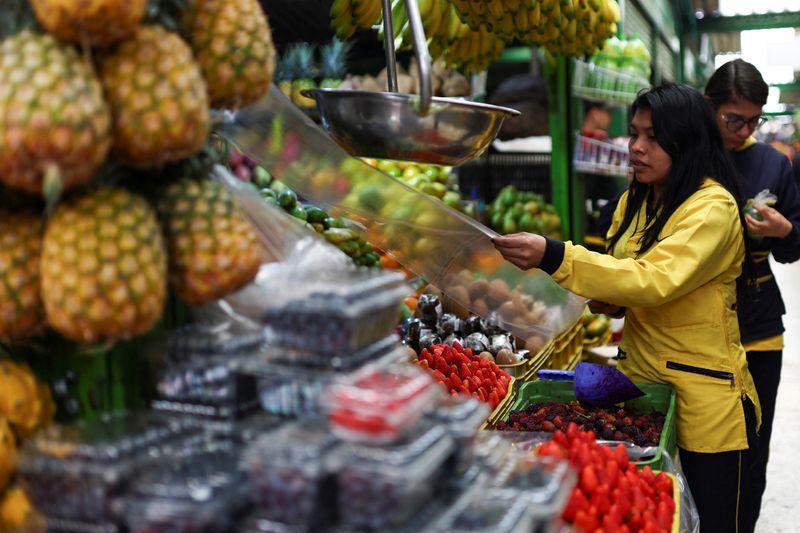 Colombia 12-month inflation edges up in April